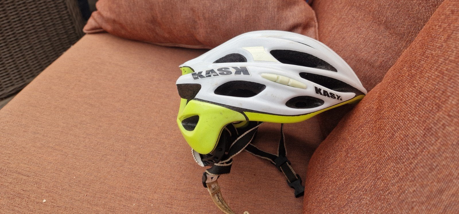 Kask fietshelm wit/geel - Maat M, Fietsen en Brommers, Ophalen, Gebruikt, Heer of Dame, Kask