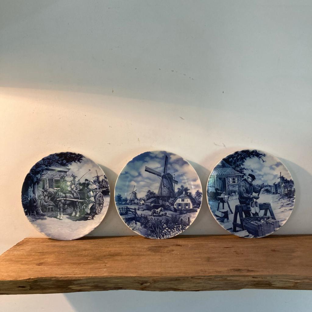 drie decoratieve delfts blauwe wandborden, Antiek en Kunst, Ophalen of Verzenden