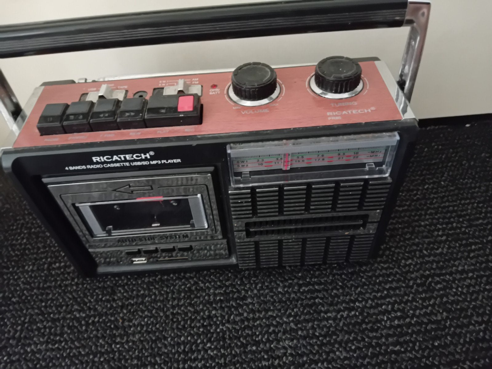 ricatech radio, Ophalen of Verzenden, Zo goed als nieuw, Radio