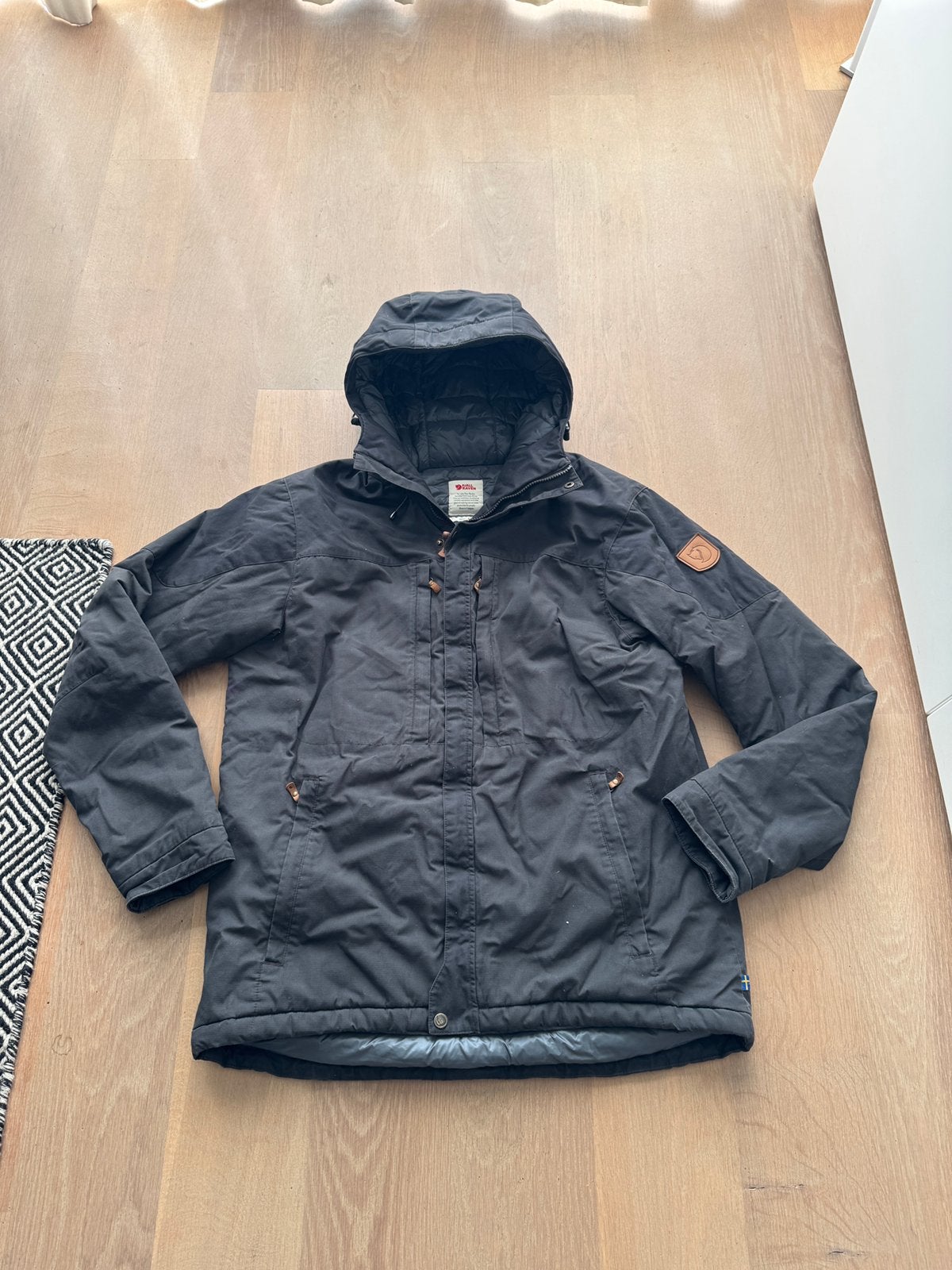 Fjallraven skogso padded jacket  maat xl Kleur zwart, Ophalen of Verzenden, Zo goed als nieuw, Maat 56/58 (XL), Zwart