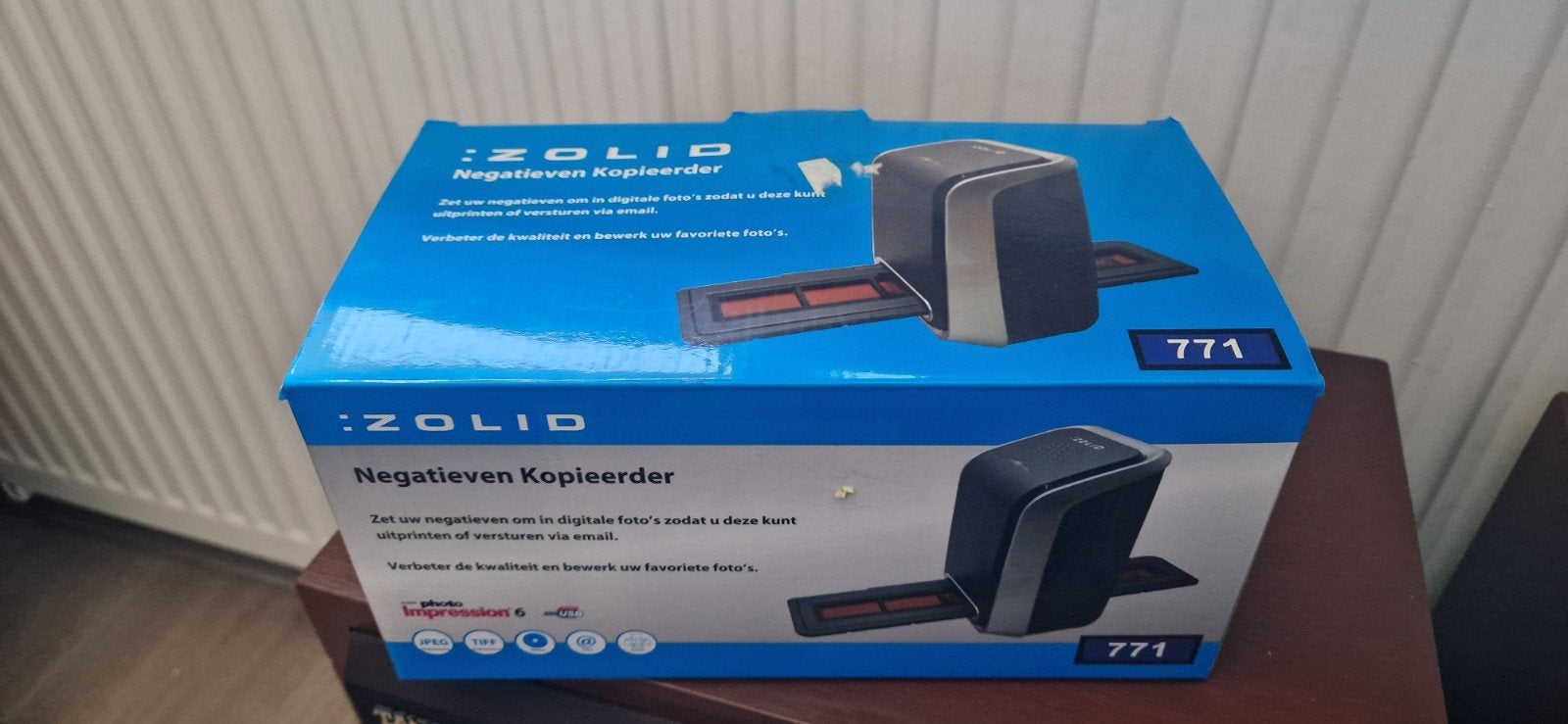 Zolid dia en fotonegatieven scanner., Verzenden, Zo goed als nieuw, Diascanner, Windows