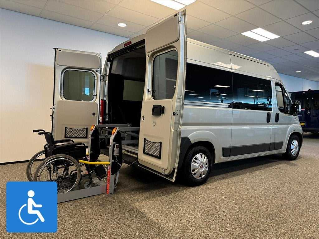 Fiat Ducato L2H2 Rolstoelbus - Rolstoel voorin, 12 maanden, Gebruikt, Zwart, Metallic lak