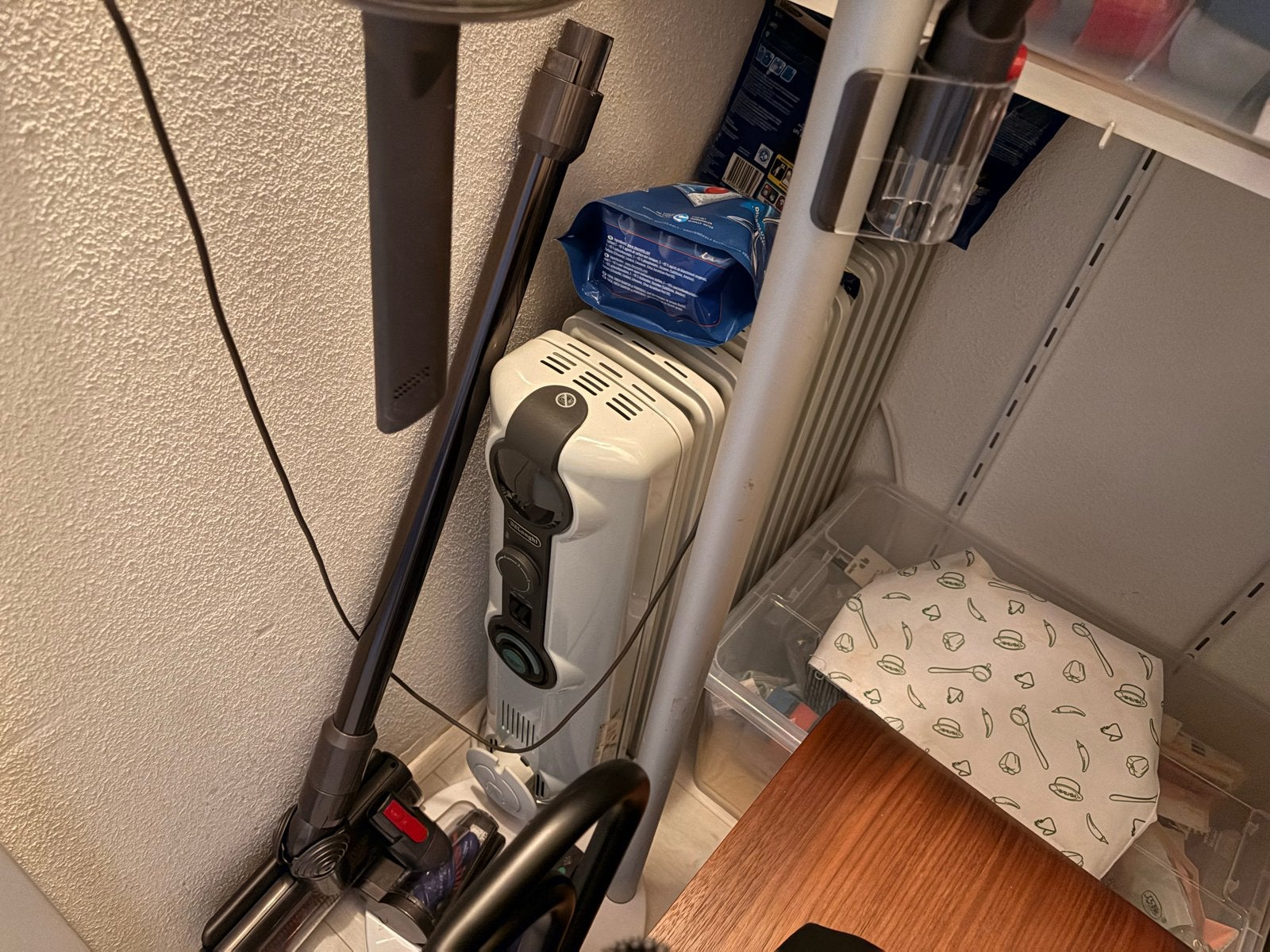 Delonghi olieradiator Radia S TRRS1225C, Ophalen, Radiator, Minder dan 60 cm, Zo goed als nieuw
