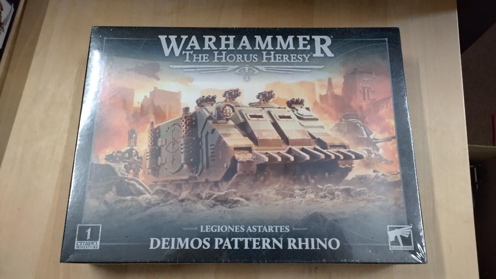 Horus Heresy - Deimos Pattern Rhino, Hobby en Vrije tijd, Wargaming, Verzenden, Nieuw, Warhammer 40000, Figuurtje(s)