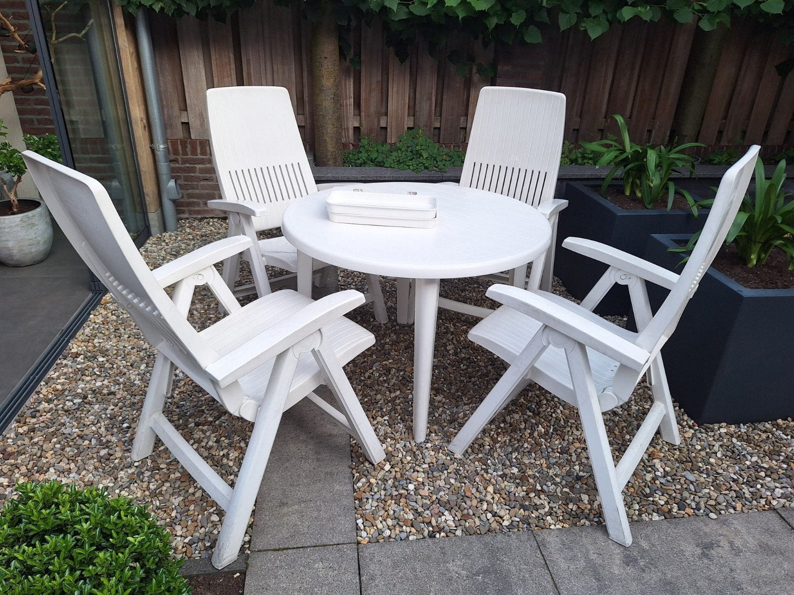 Hartmann tuinset: ronde tafel met 4 verstelbare stoelen, Ophalen, 4 zitplaatsen, Kunststof, Gebruikt