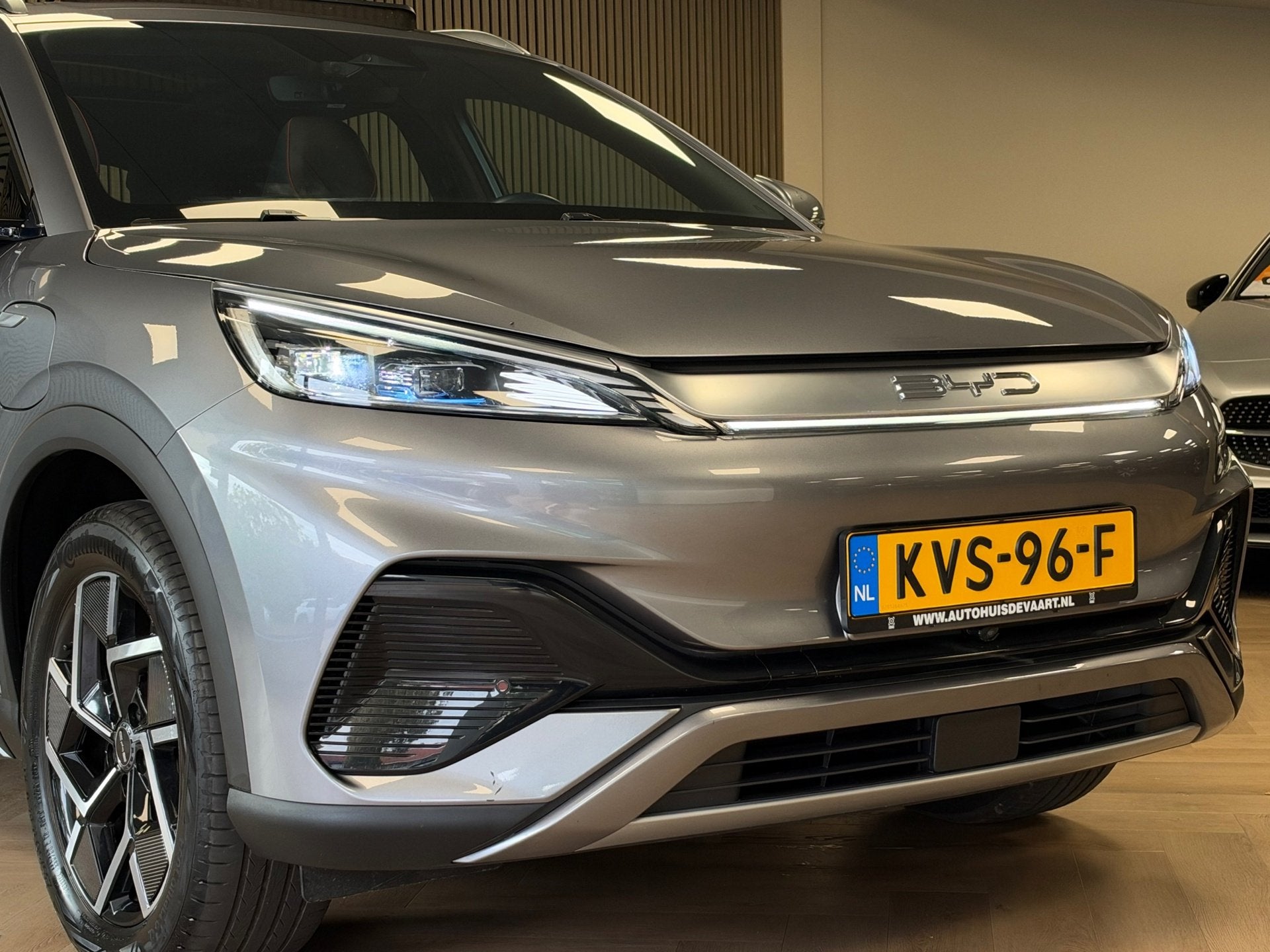 BYD Atto 3 Design 60 kWh 420KM SoH 94% BTW PANO NAVI LED ADA, Auto's, Dealer onderhouden, Gebruikt, Met garantie (alle), 204 pk