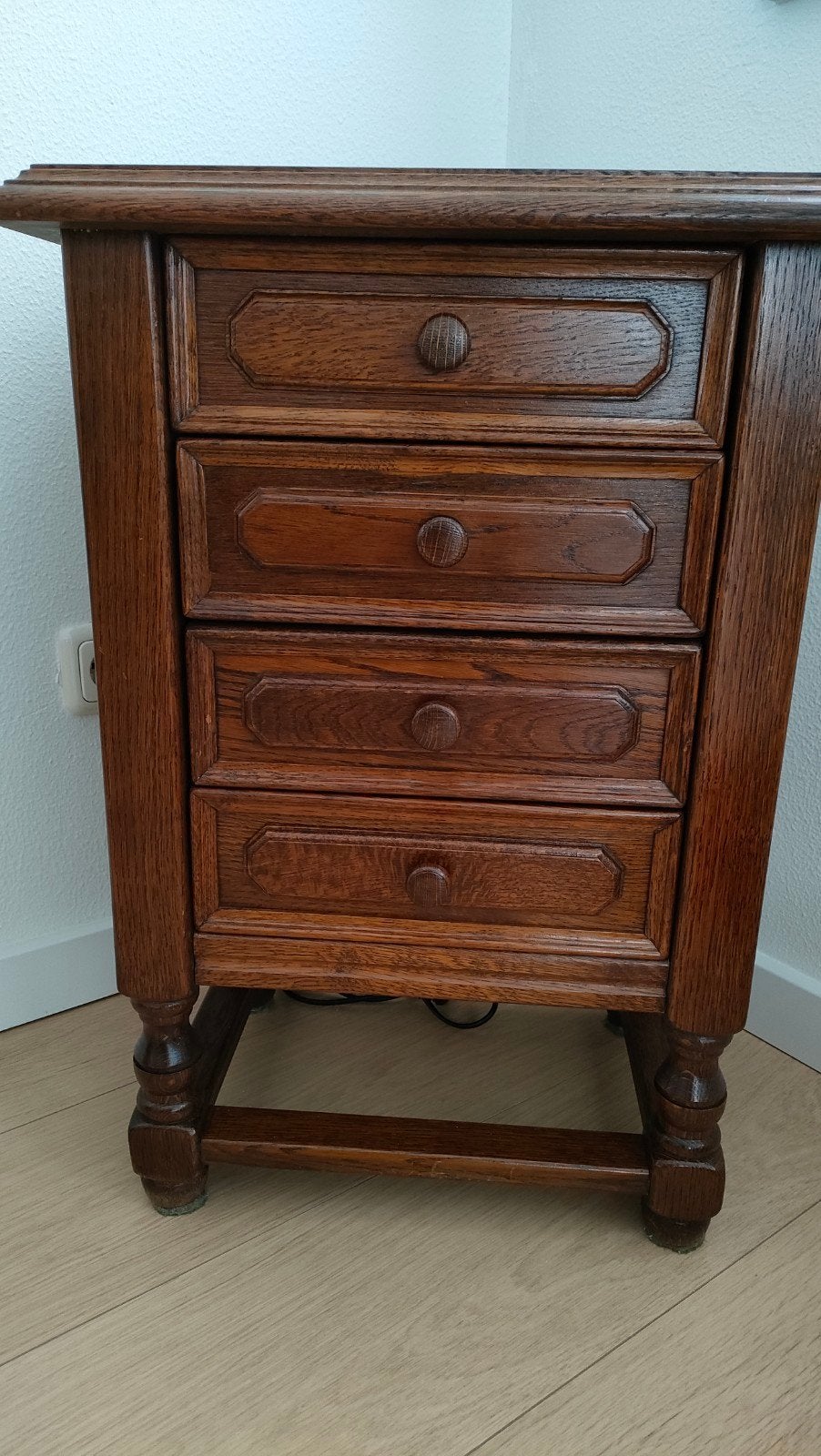 bijzet kastje, Ophalen, Minder dan 50 cm, Eikenhout, 3 of 4 laden
