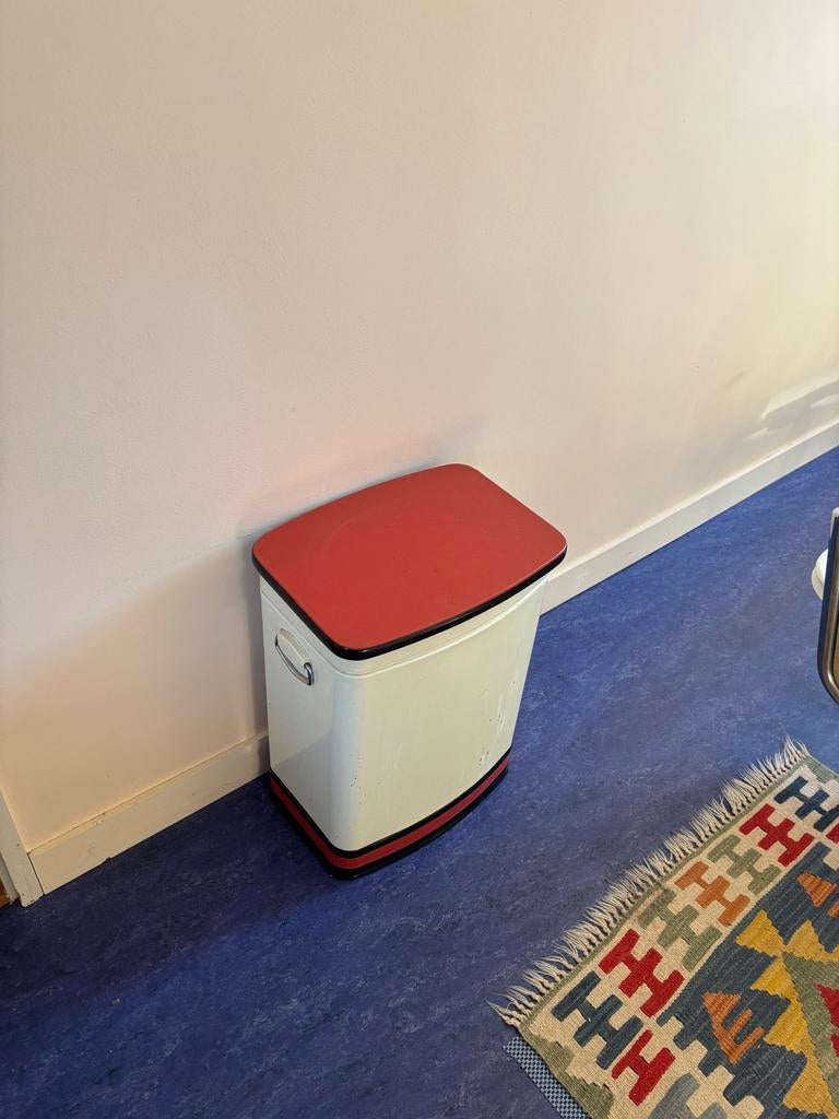 Jaren 50 retro vintage wasmand, Ophalen