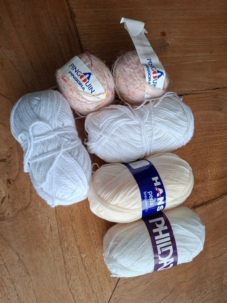 wol wit en rose, Ophalen of Verzenden, Nieuw, Breien of Haken, Wol of Garen