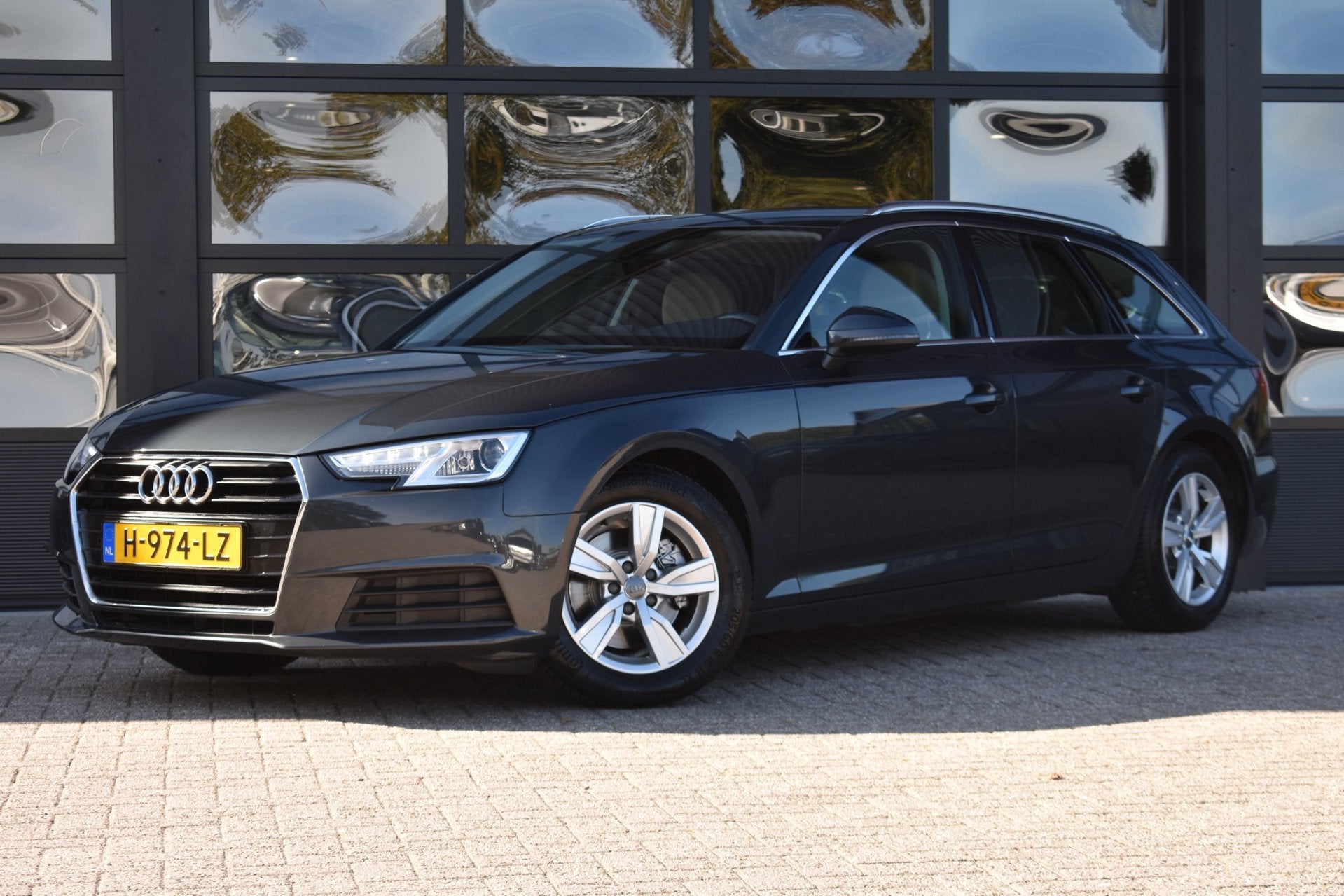 Audi A4 Avant 2.0 TDI ultra Pro Line '17 LED Leder Clima Nav, Auto's, Voorwielaandrijving, Gebruikt, 4 cilinders, 150 pk