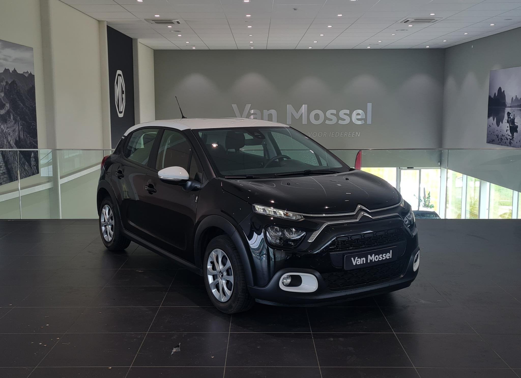Citroen C3 1.2 You | Stoelverwarming! | Navigatie | Apple Ca, Euro 6, 1199 cc, 450 kg, Zwart