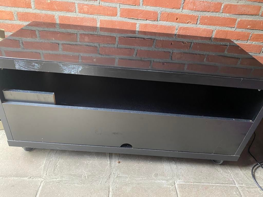 Tv tafel, Huis en Inrichting, Ophalen of Verzenden, Zo goed als nieuw