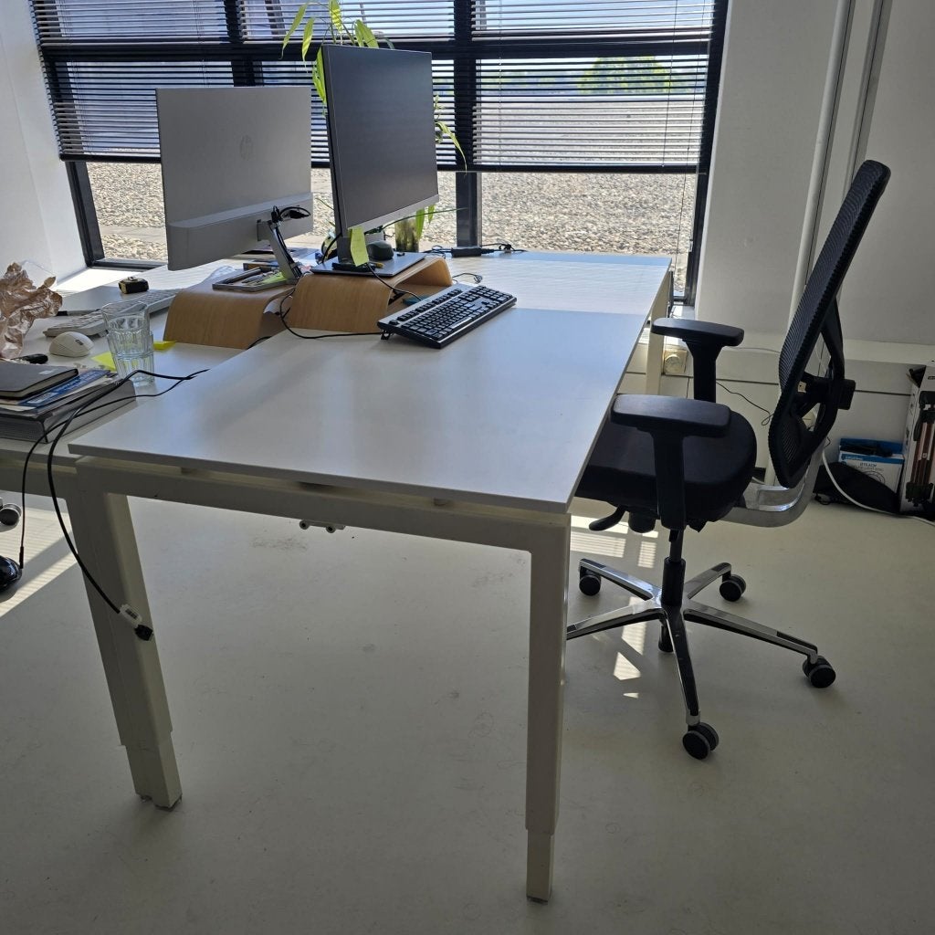 bureau - wit, in hoogte verstelbaar, Huis en Inrichting, Bureaus, Ophalen, Gebruikt, 180 cm, Overige merken