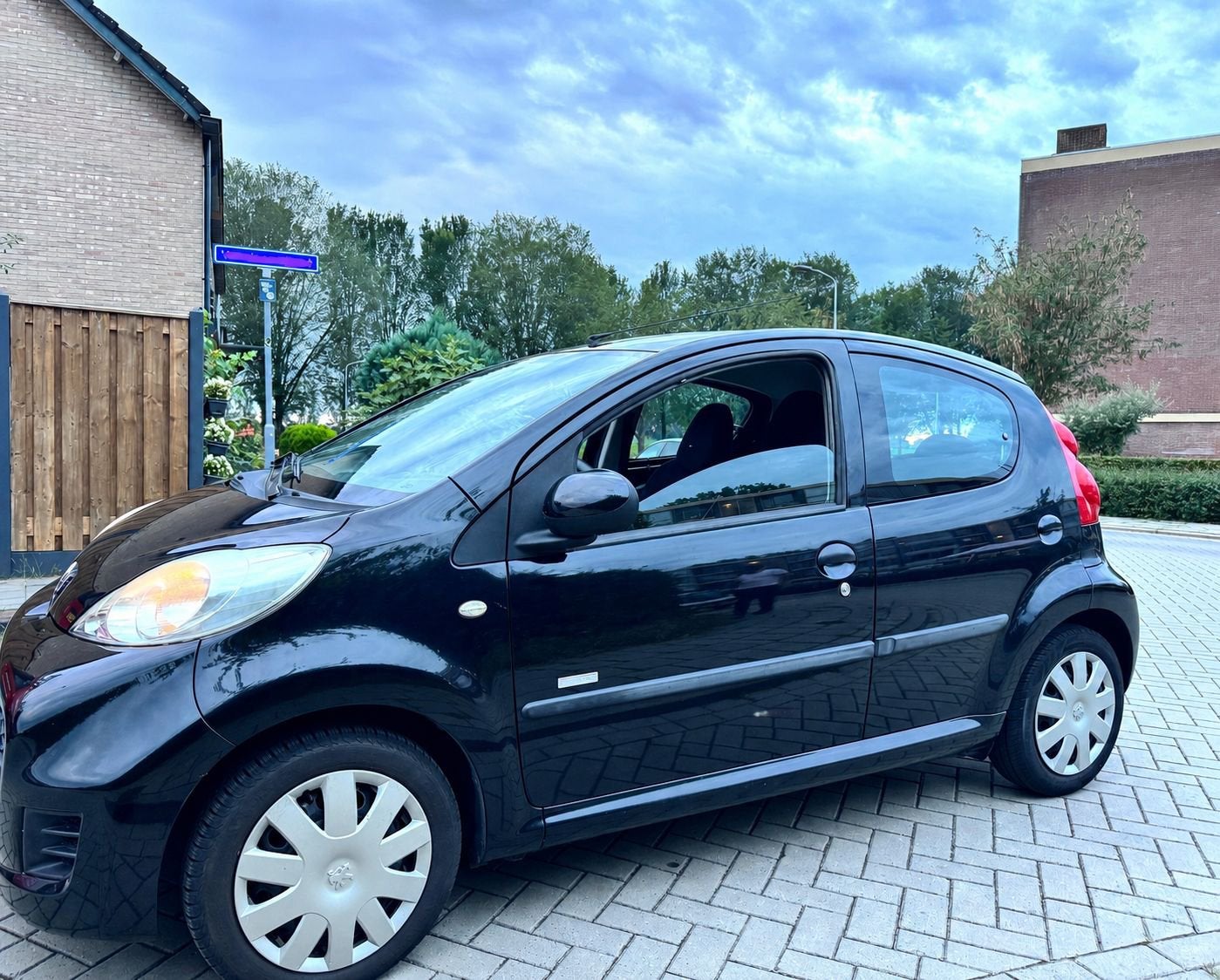 Peugeot 107| 1.0 AİRCO | 5-DEURS | E-RAMEN | NİEUW KOPPELİNG, Auto's, Peugeot, Voorwielaandrijving, 4 stoelen, Origineel Nederlands