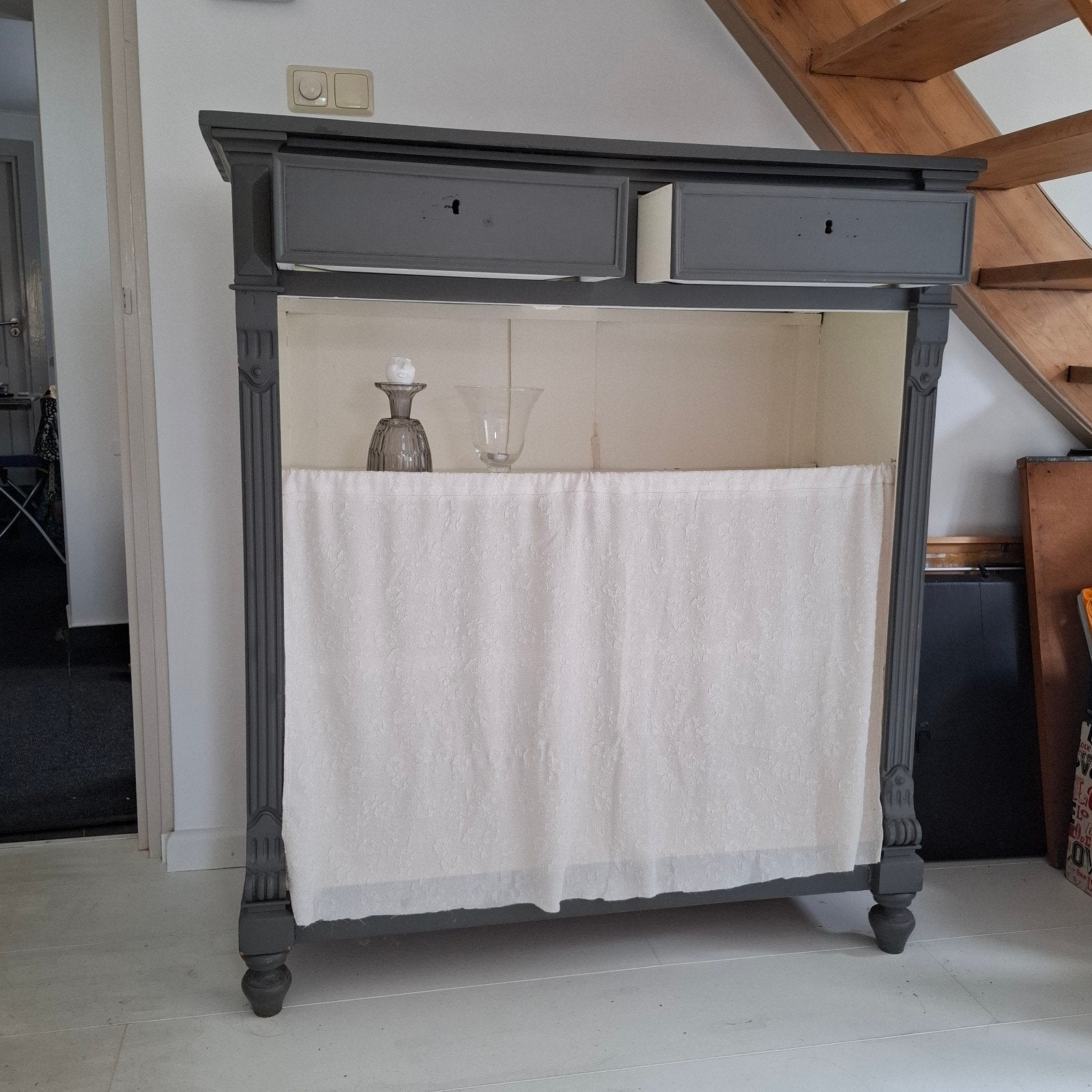 leuke vintage meidenkast mag nu gratis weg, Ophalen