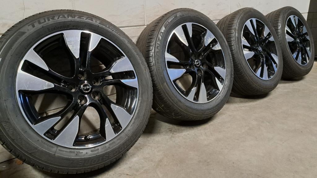 Bi-color velgen Grandland 5008 3008 C5 Aircross 225/55/18, Auto-onderdelen, Banden en Velgen, 18 inch, Gebruikt, Banden en Velgen