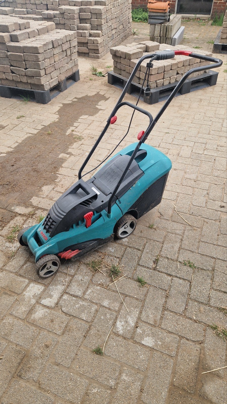 Bosch Rotak 34 grasmaaier - Elektrisch, 1300W, Tuin en Terras, Ophalen, Gebruikt