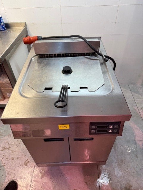 Metos professionele friteuse – in goede staat, Ophalen, Gebruikt, Fornuis, Frituur en Grillen