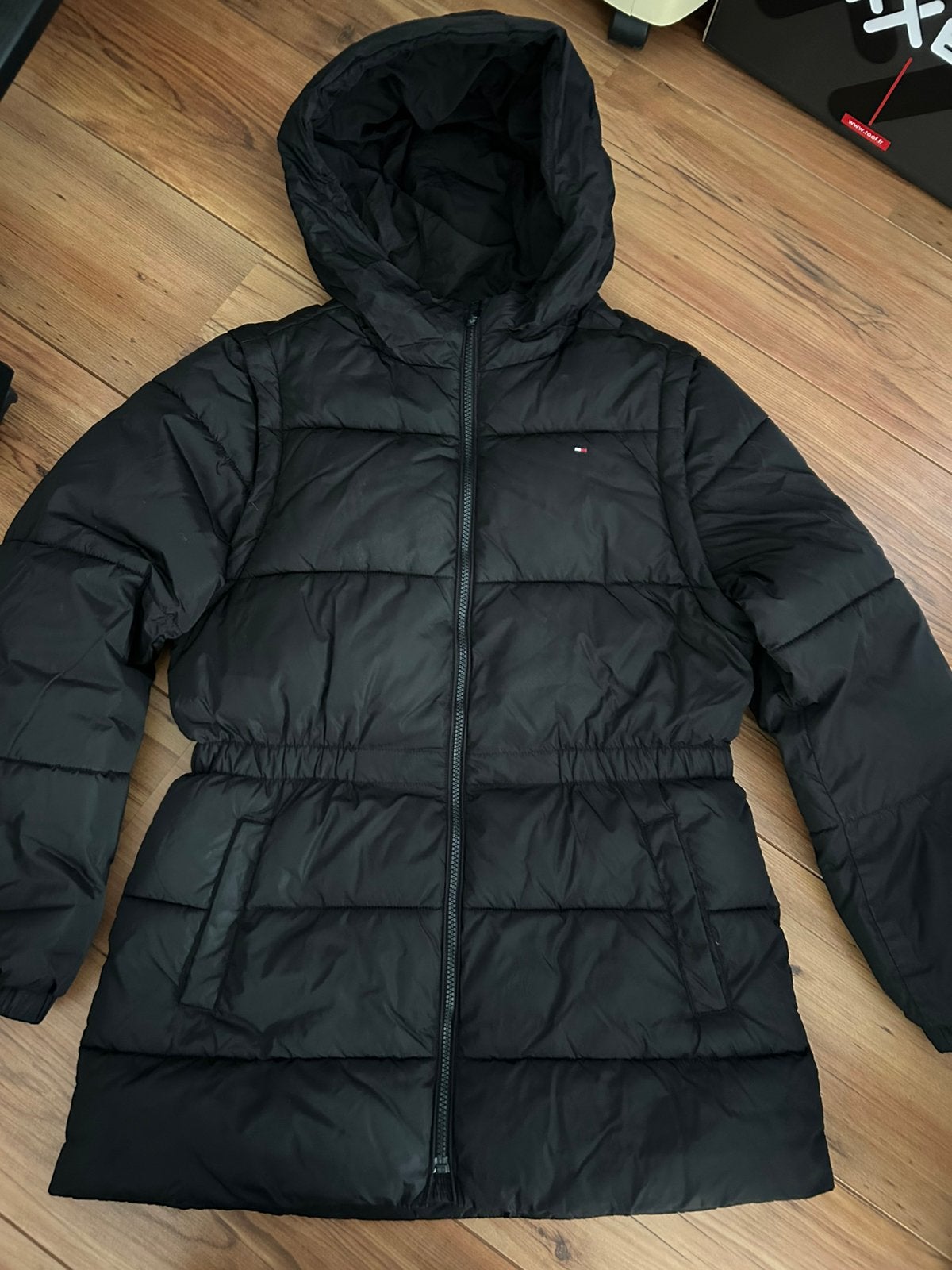 Tommy Hilfiger jas maat 176., Ophalen of Verzenden, Zo goed als nieuw, Meisje, Jas
