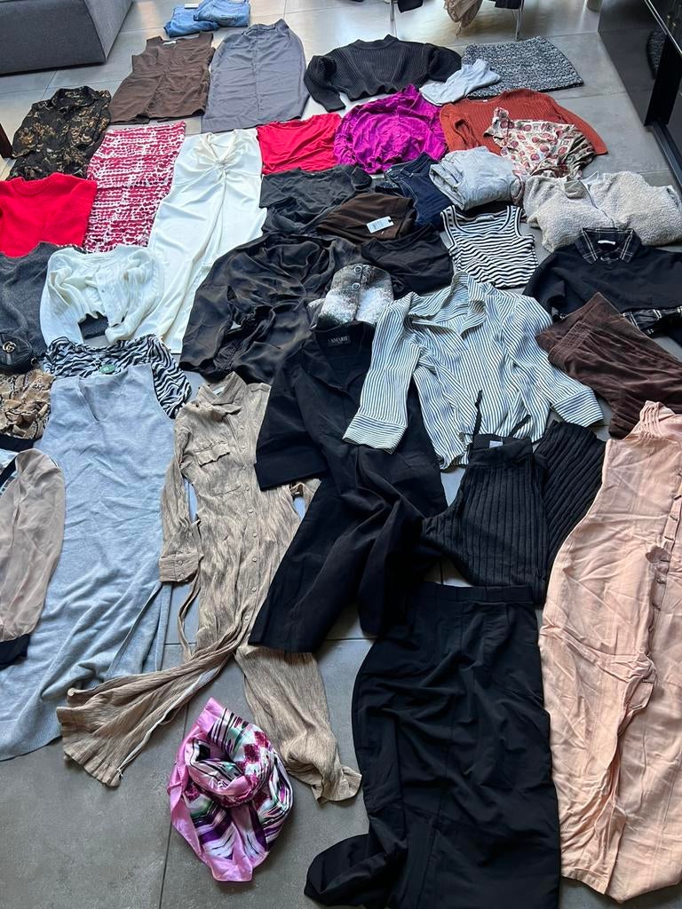 MERKKLEDING MERK KLEDING DAMES PAKKET PARTIJ MAAT M, Kleding | Dames, Dames-kledingpakketten, Ophalen of Verzenden, Zo goed als nieuw