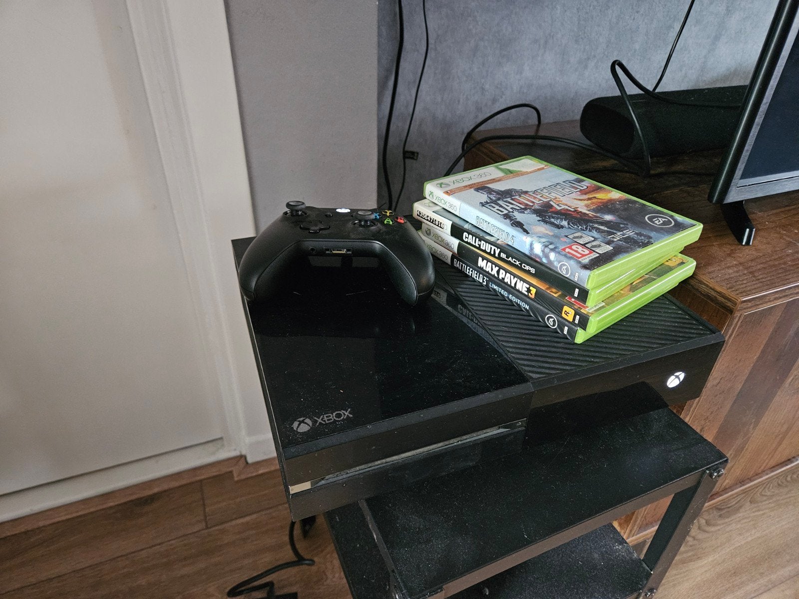 xbox one met controller en games, Spelcomputers en Games, Spelcomputers | Xbox One, Ophalen, Xbox One, Met 1 controller, 500 GB