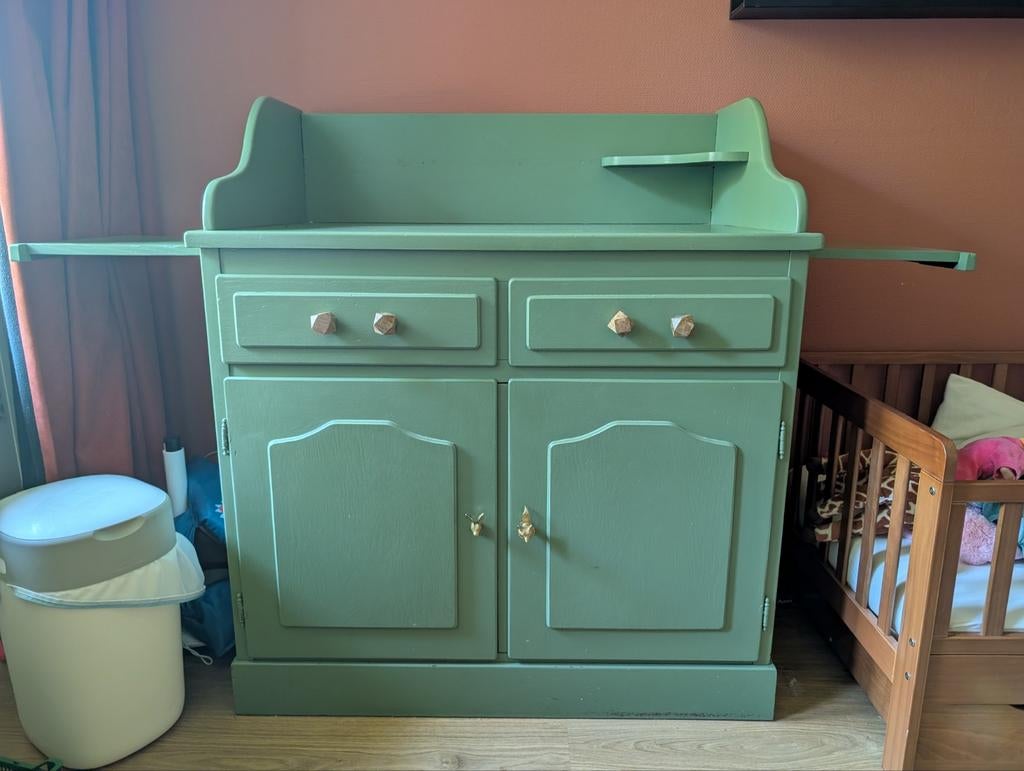 Mooie groene vintage commode, Kinderen en Baby's, Kinderkamer | Commodes en Kasten, Ophalen, Gebruikt, 50 tot 70 cm, 100 cm of meer