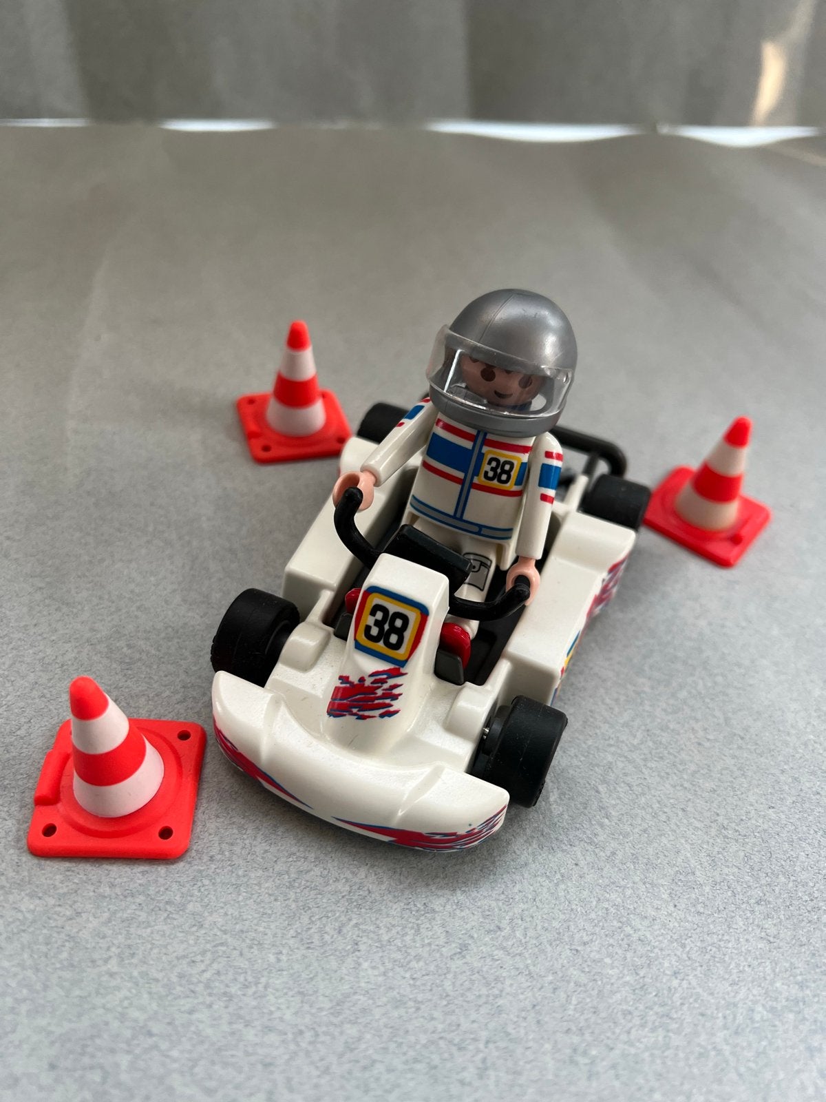 Playmobil Go-Kart met coureur en pionnen (Set 4932), Ophalen of Verzenden, Zo goed als nieuw, Jongen of Meisje