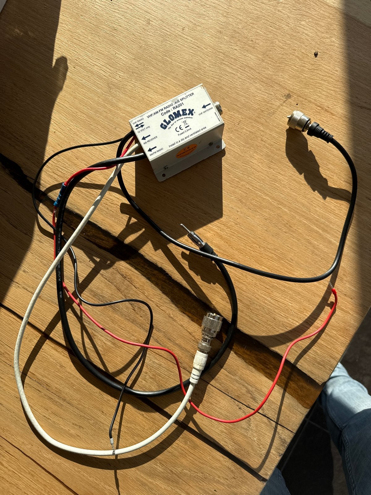 Glomex RA201 VHF/AM-FM Radio/AIS Splitter, Ophalen of Verzenden, Gebruikt, Toebehoren