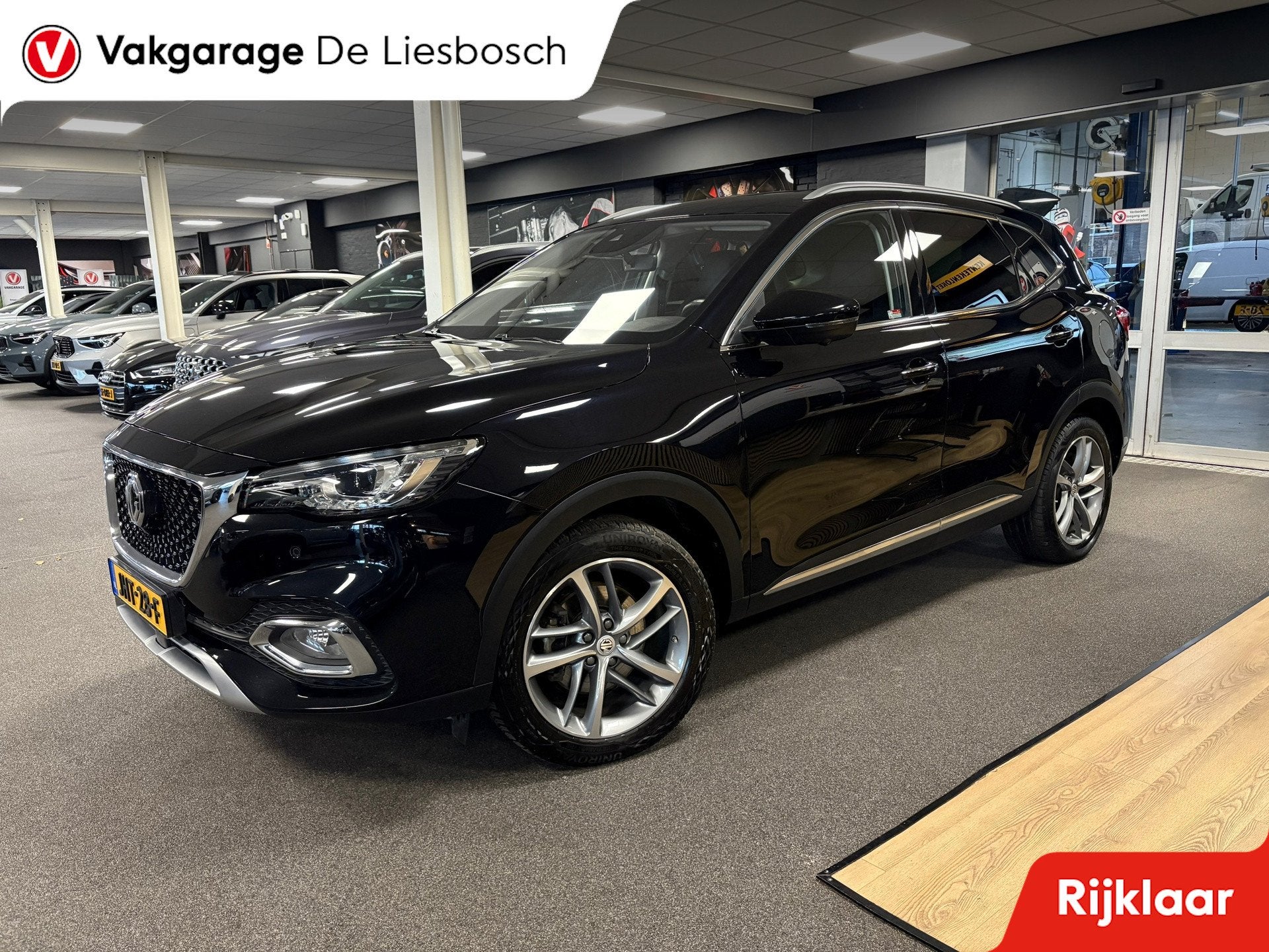 MG EHS 1.5 TGDI Luxury PHEV / automaat / 360camera / Leder/, 12 maanden, Gebruikt, 4 cilinders, Zwart