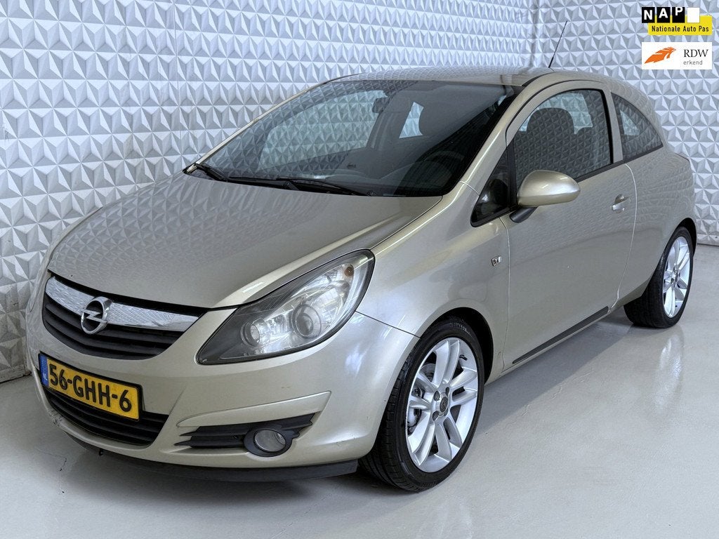 Opel Corsa 1.2-16V Enjoy AUTOMAAT / Nieuwe distributiekettin, Auto's, Opel, 1229 cc, Beige, Origineel Nederlands, Bedrijf