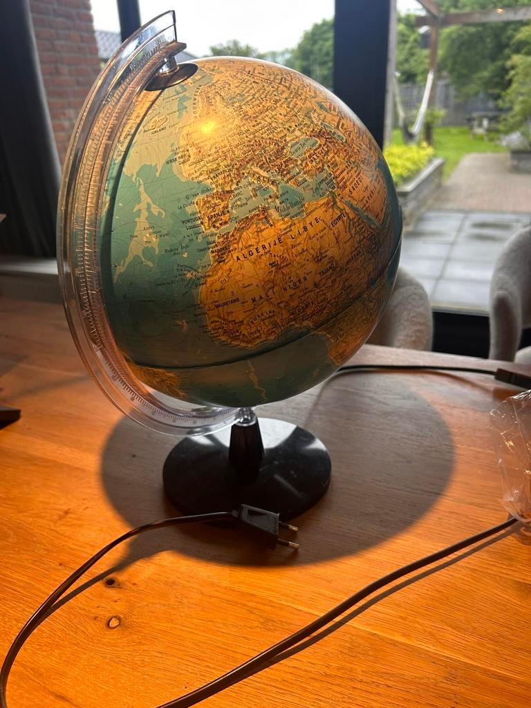 Verlichte Wereldbol Lamp, Ophalen, Verlicht, Gebruikt
