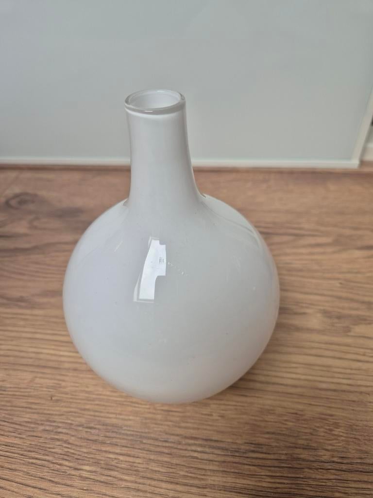 Vaasje Ikea kleur wit, Wit, Ophalen of Verzenden, Minder dan 50 cm, Glas