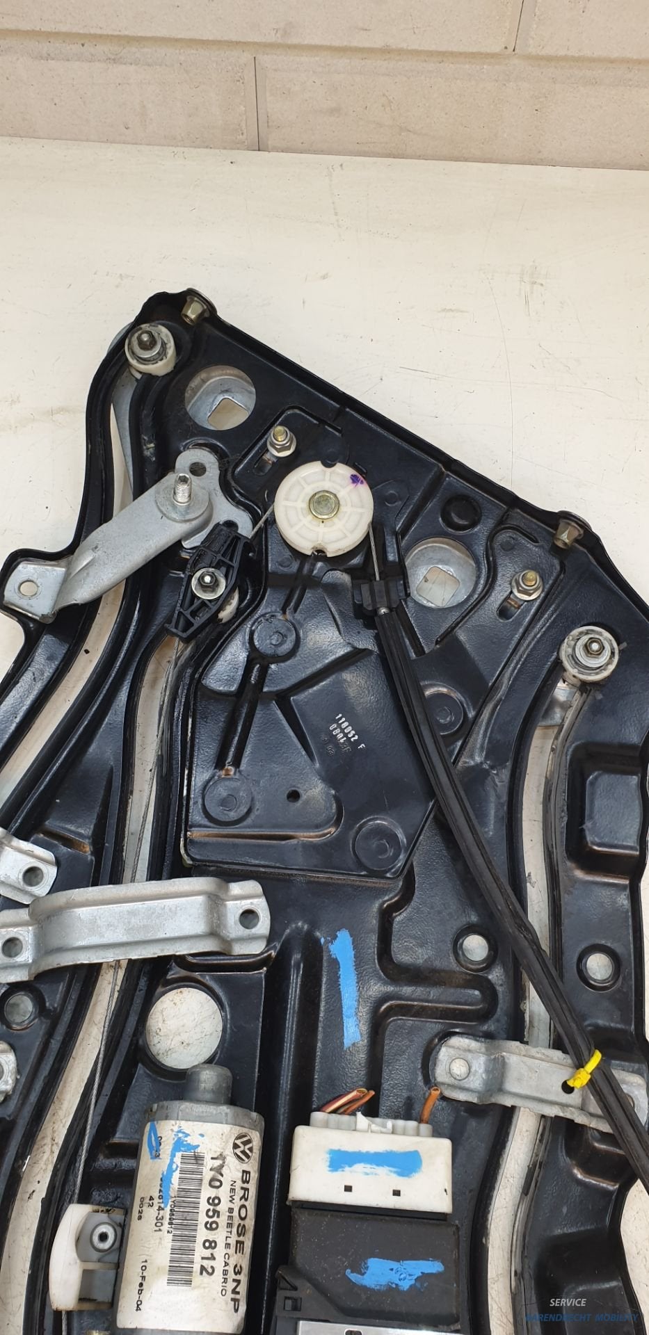 Raammechanisme rechts achter RA Beetle cabrio Volkswagen 1Y0, Auto-onderdelen, Gebruikt, Volkswagen, Volkswagen AG, Berliner Ring 2
38440  Wolfsburg, DE