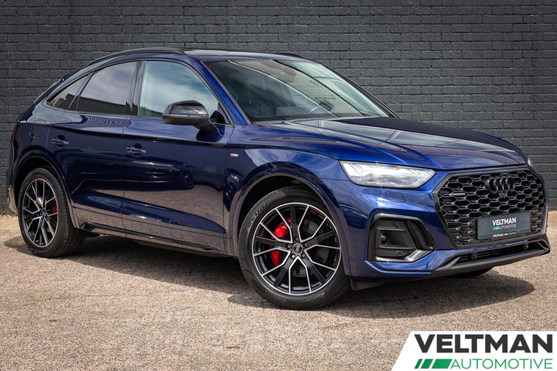 Audi Q5 Sportback 50 TFSI e S-Line Competition PANO MEMORY C, Gebruikt, Zwart, 4 cilinders, Blauw