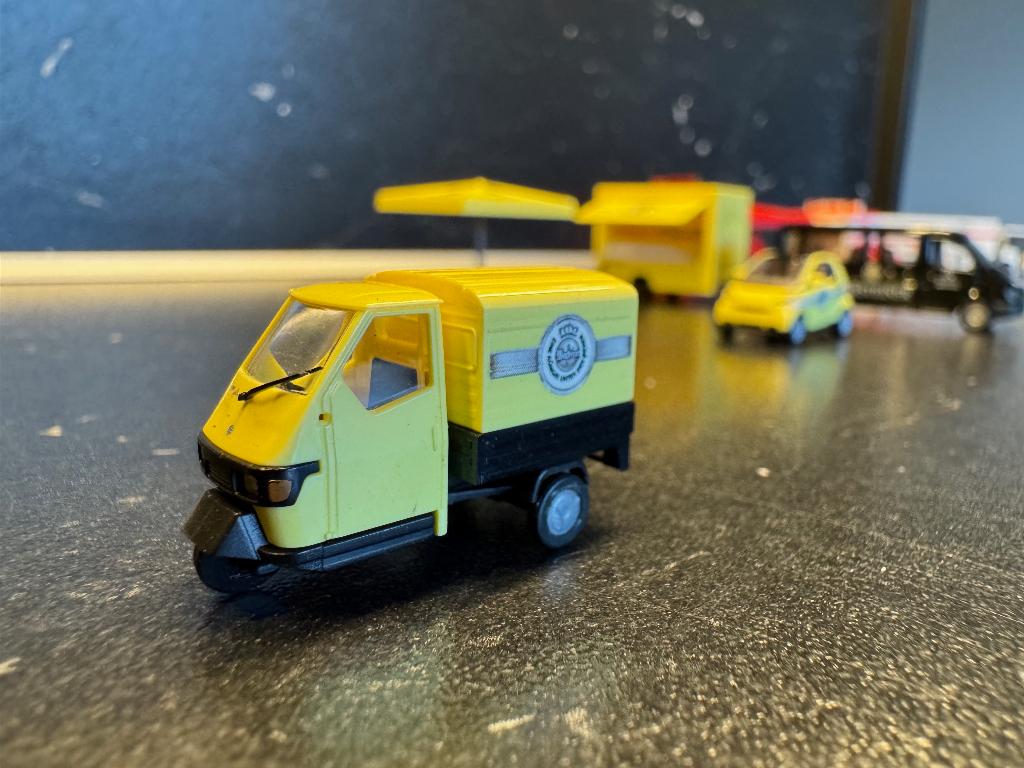 Markt-2694: Piaggio Ape “Warsteiner”, Ophalen of Verzenden, Nieuw, Bus of Vrachtwagen, Overige merken