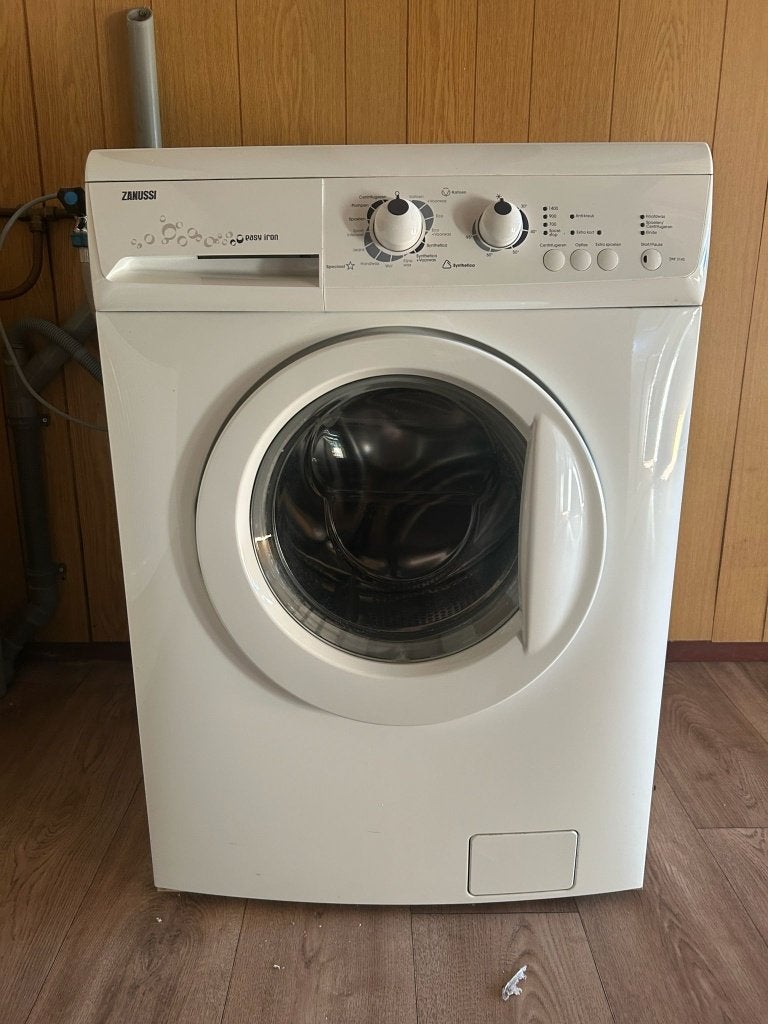 Wasmachine Zanussi Easy Iron ZWF3145, Witgoed en Apparatuur, Wasmachines, Gebruikt, Voorlader, 4 tot 6 kg, 85 tot 90 cm, 1200 tot 1600 toeren