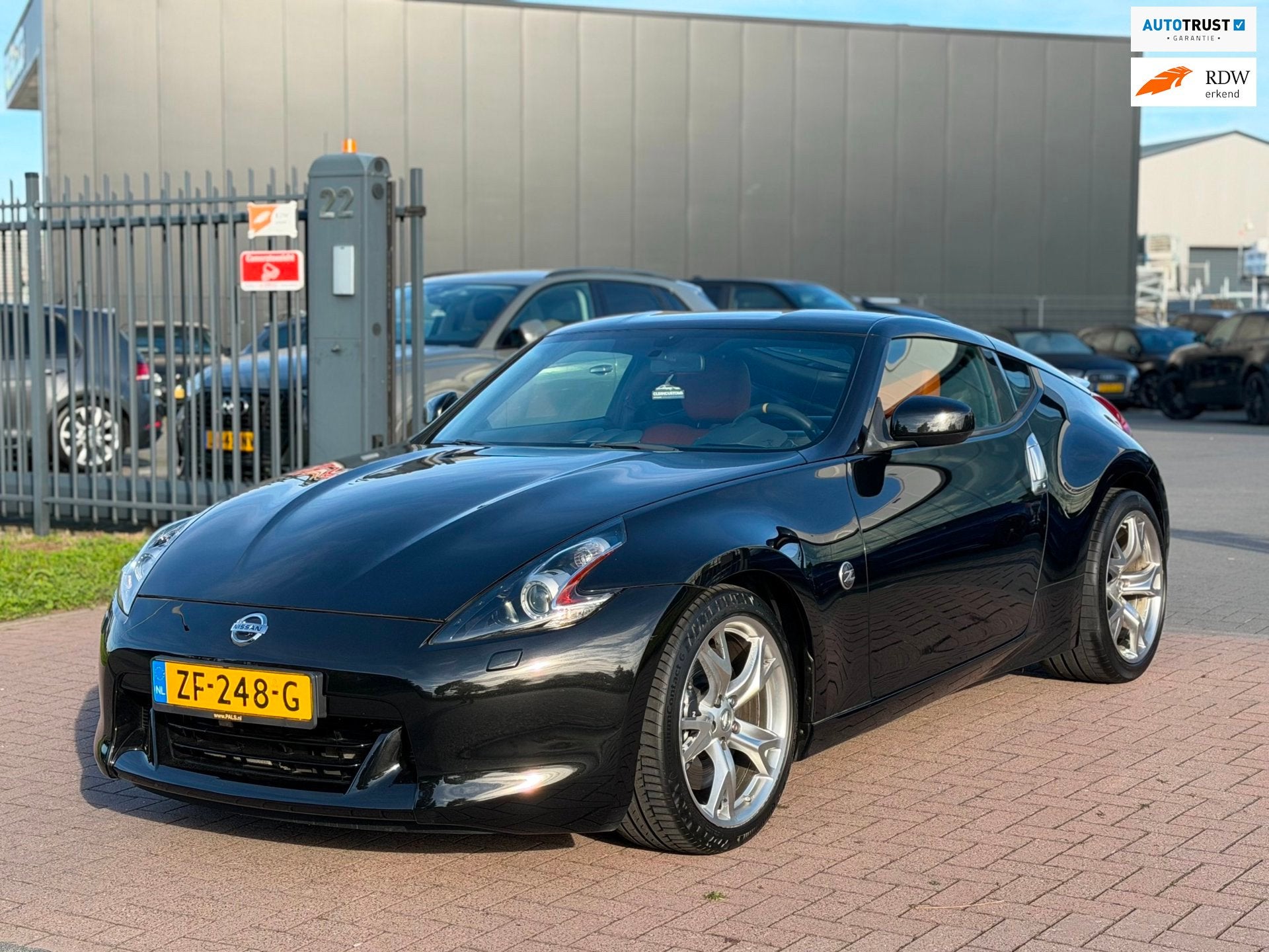 Nissan 370Z 3.7 V6 Pack 2013 328PK Zeer nette staat! Dealer, Auto's, Automaat, Achterwielaandrijving, Gebruikt, 10 km/l