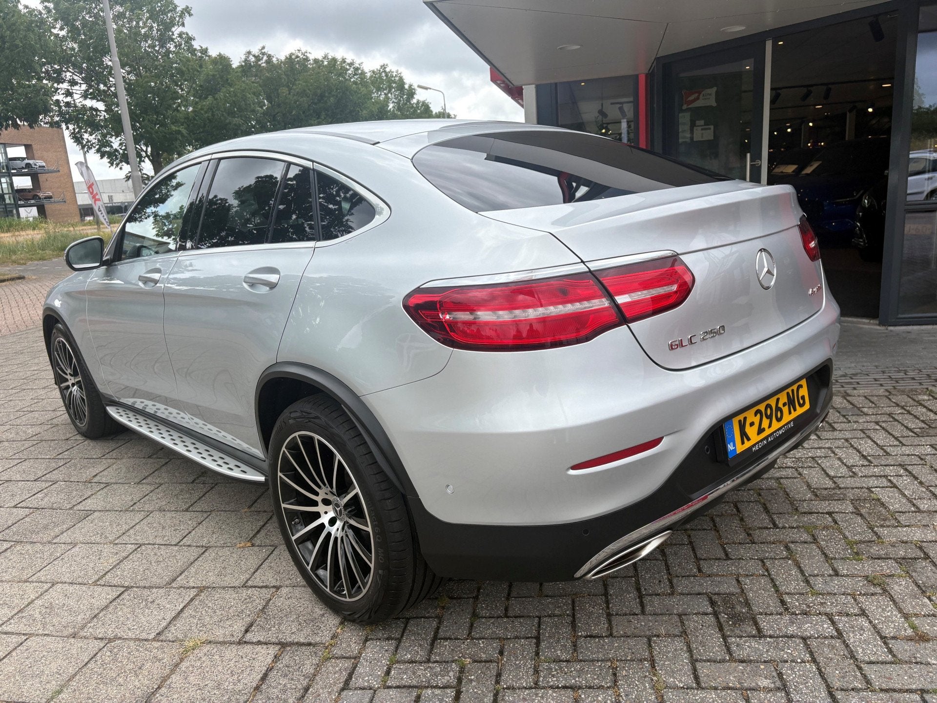 Mercedes-Benz GLC Coupé 250 4MATIC Sport Edition Premium Pl, Auto's, 12 maanden, Gebruikt, 4 cilinders, Bedrijf