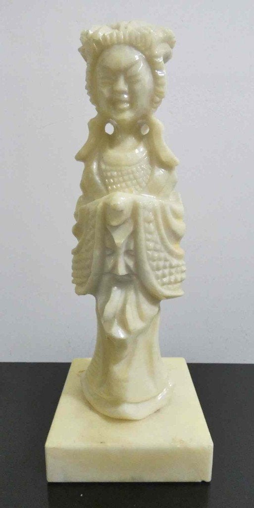 Aziatisch beeldje van een Geisha (onix ??) [1093], Verzamelen, Beelden en Beeldjes, Ophalen of Verzenden, Gebruikt, Overige typen