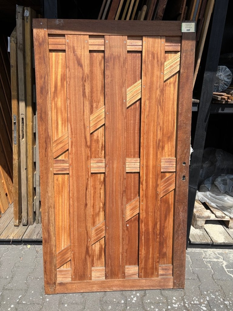 Hardhouten poort 100x180cm, Ophalen, 100 tot 150 cm, Zo goed als nieuw, Draaipoort
