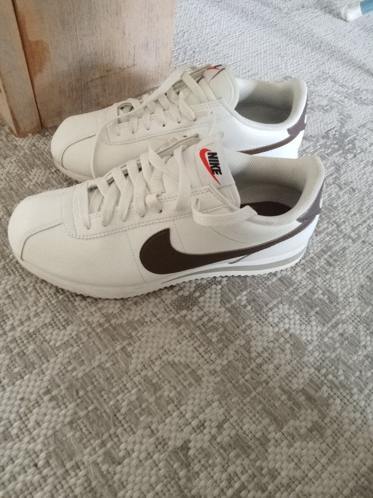 Nike schoenen, Wit, Nike, Ophalen of Verzenden, Sneakers of Gympen