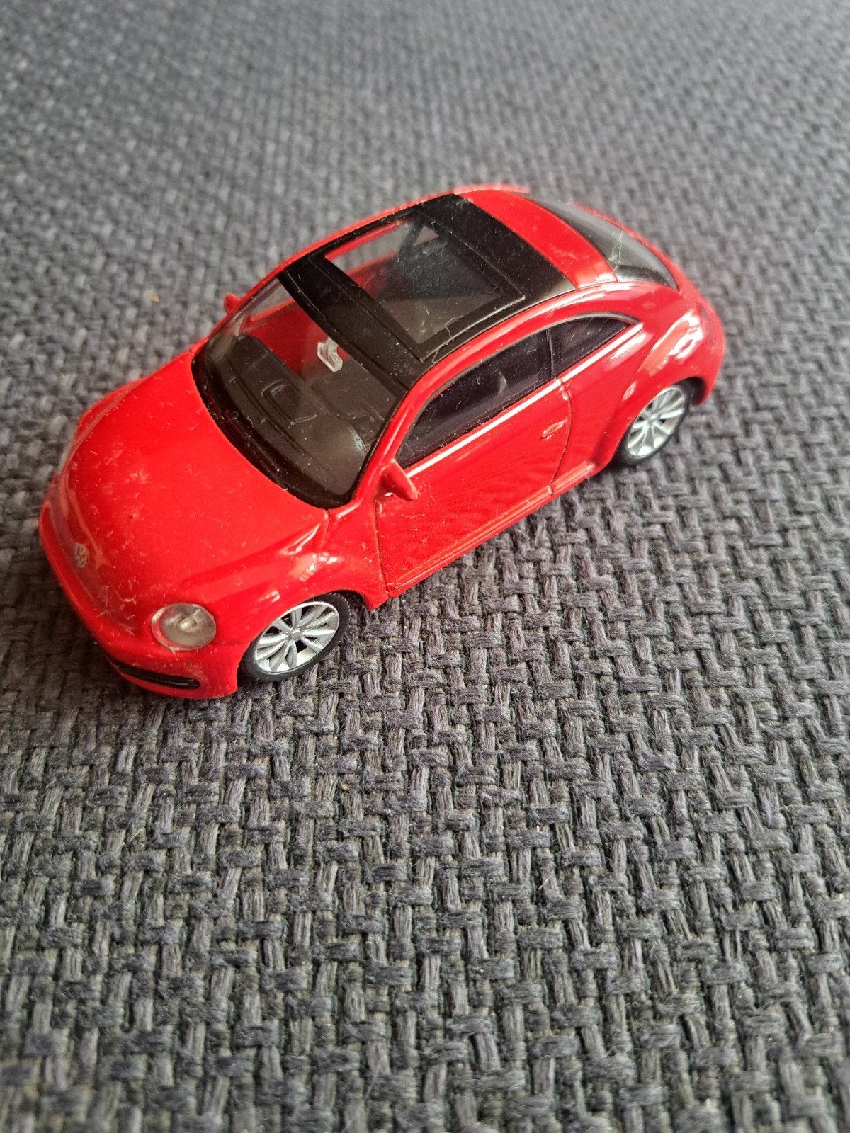 Welly model vw beetle, Hobby en Vrije tijd, Modelauto's | 1:43, Overige merken, Gebruikt, Auto, Ophalen of Verzenden