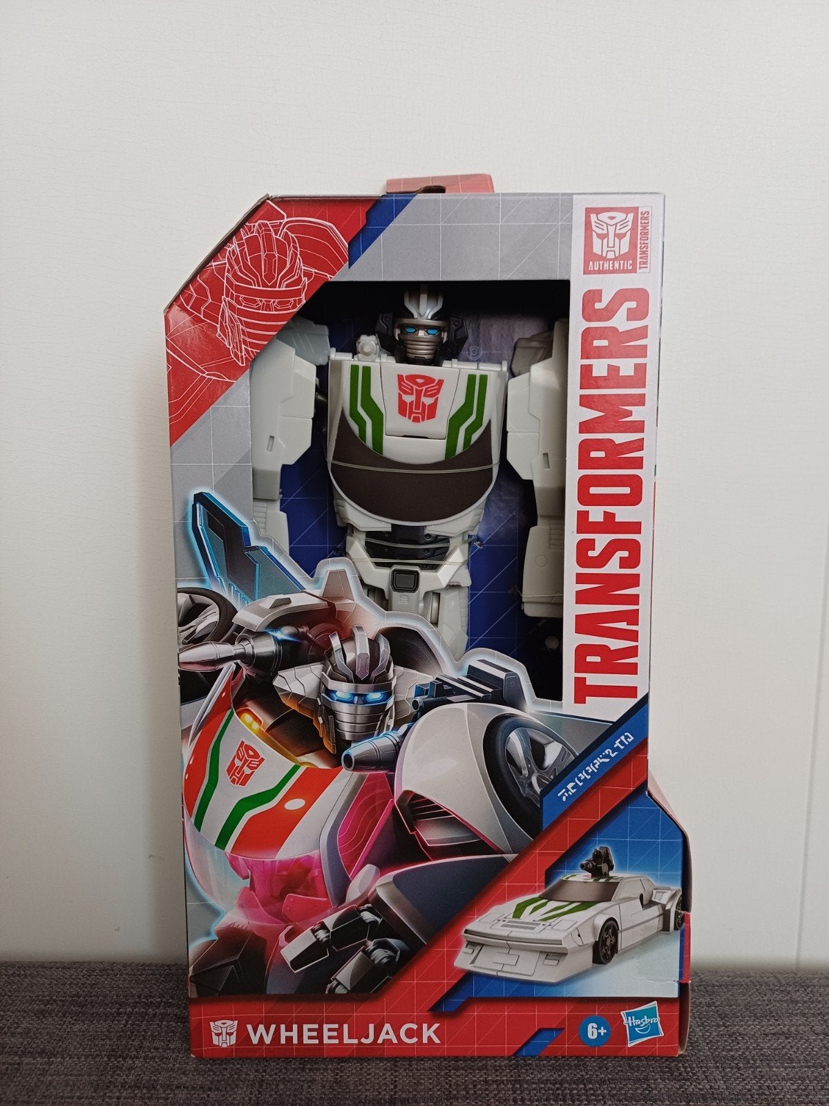 Hasbro Transformers Authentics Titan Changer Wheeljack, Verzamelen, Overige generaties, Ophalen of Verzenden, Nieuw, Autobots