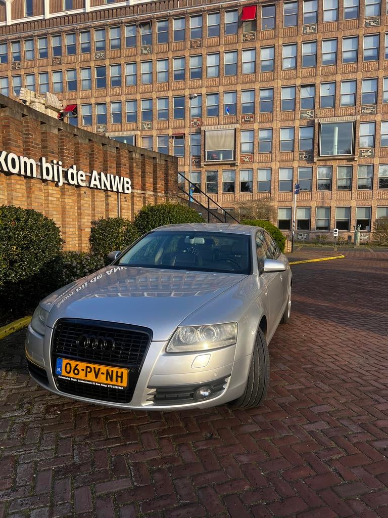 Audi A6 2.4 V6 130KW tiptronick 2005 Grijs, 1800 kg, Bedrijf, Zilver of Grijs, 6 cilinders