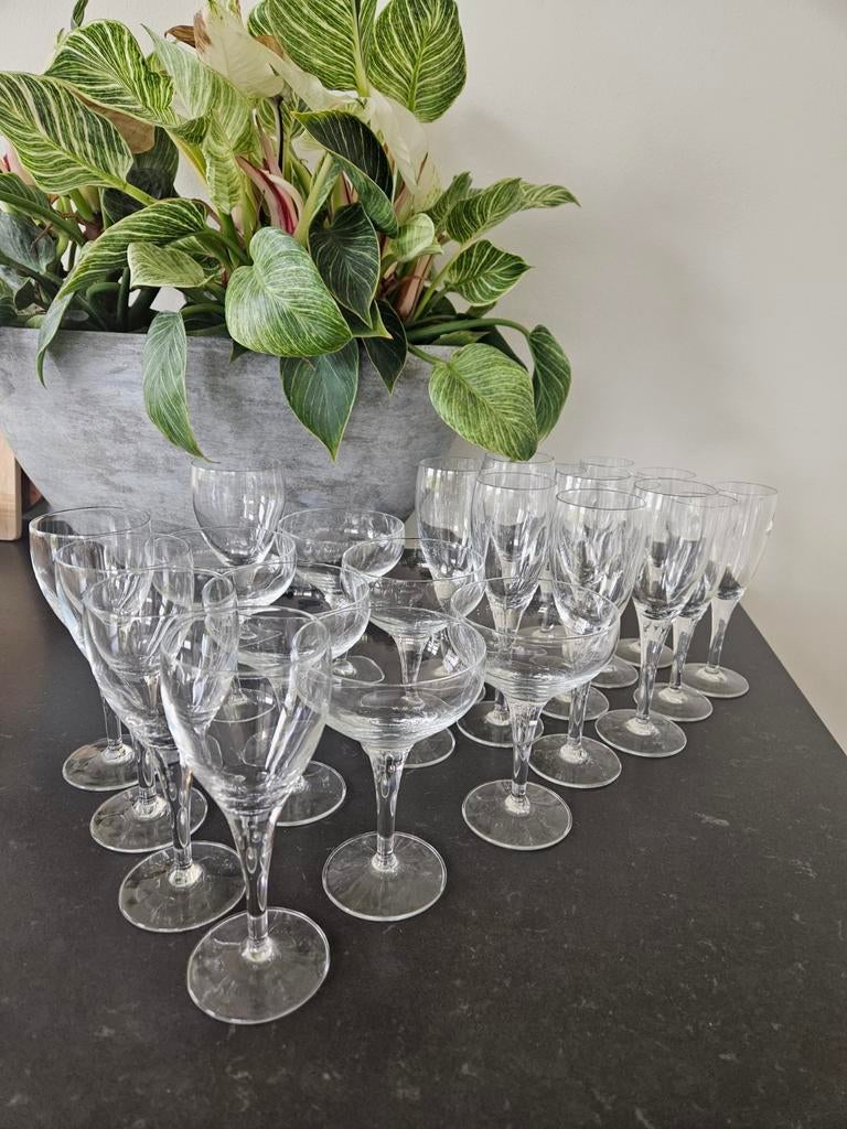 Bormioli Michelangelo glasservies, Huis en Inrichting, Glas of Glazen, Ophalen of Verzenden, Overige stijlen, Glas