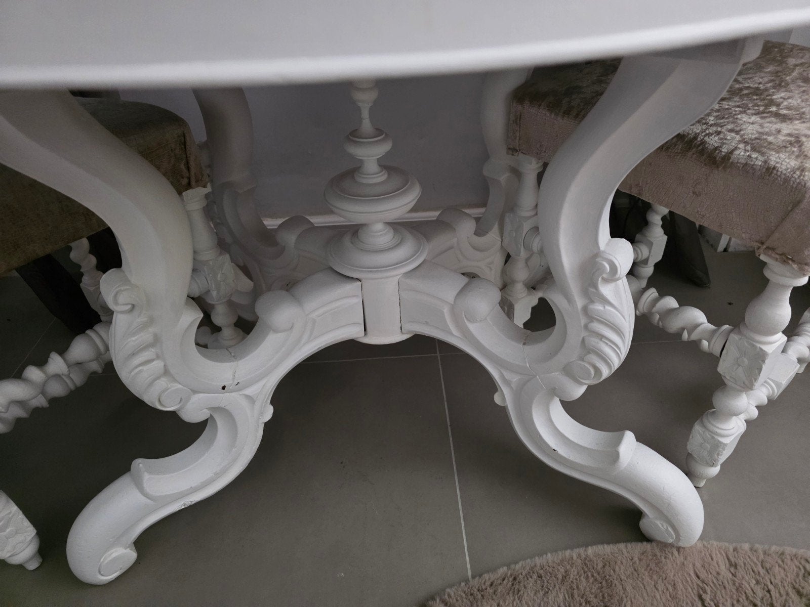 Mooie witte spinnenkop tafel in prima staat, Antiek en Kunst, Ophalen