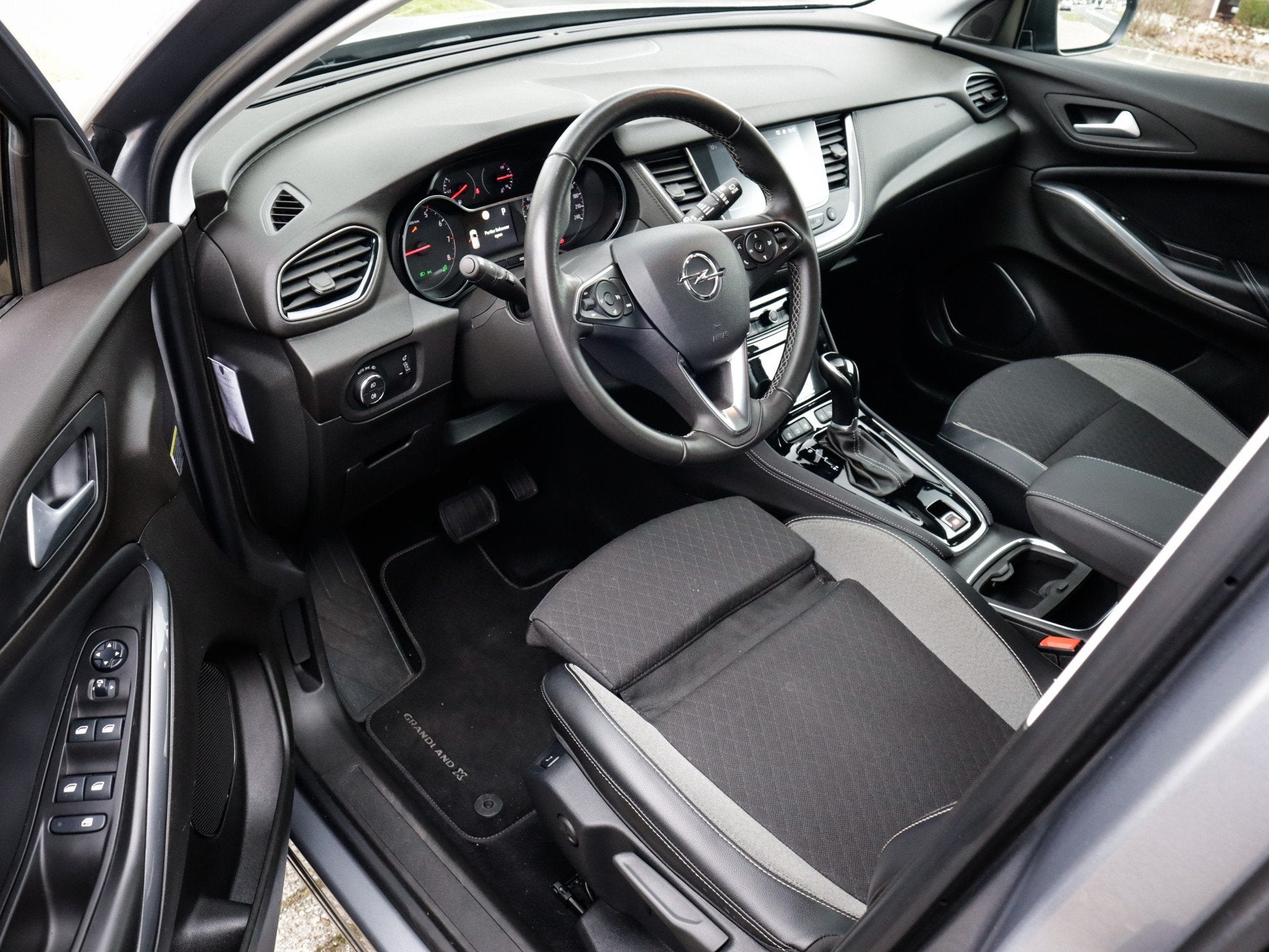 Opel Grandland X 1.2 Turbo Business Elegance 1e-Eig. & Keuri, Auto's, 12 maanden, Stof, Gebruikt, 1199 cc