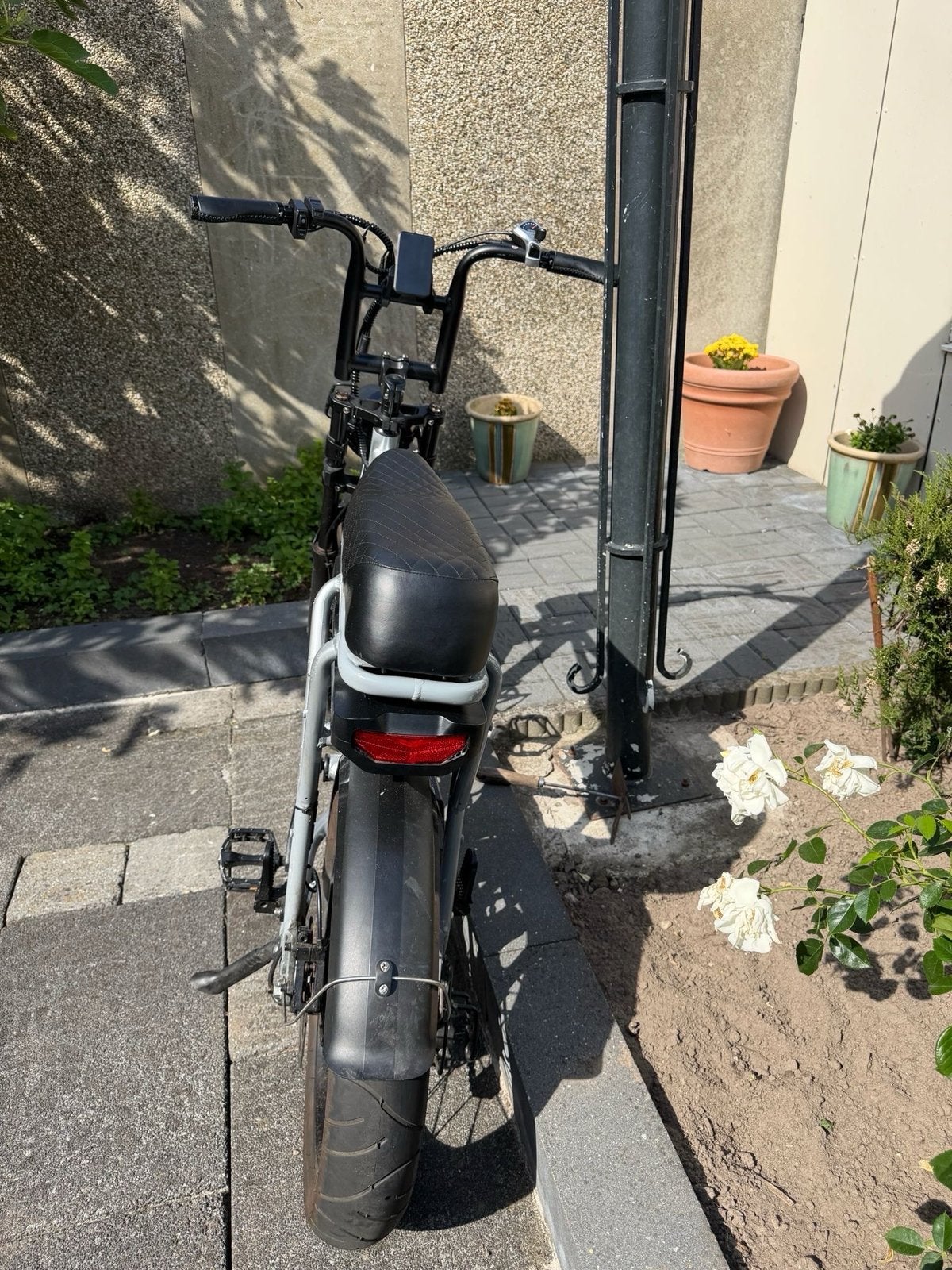 Stoere E-bike met dikke banden, Gebruikt, Minder dan 47 cm, 30 tot 50 km per accu, Ophalen