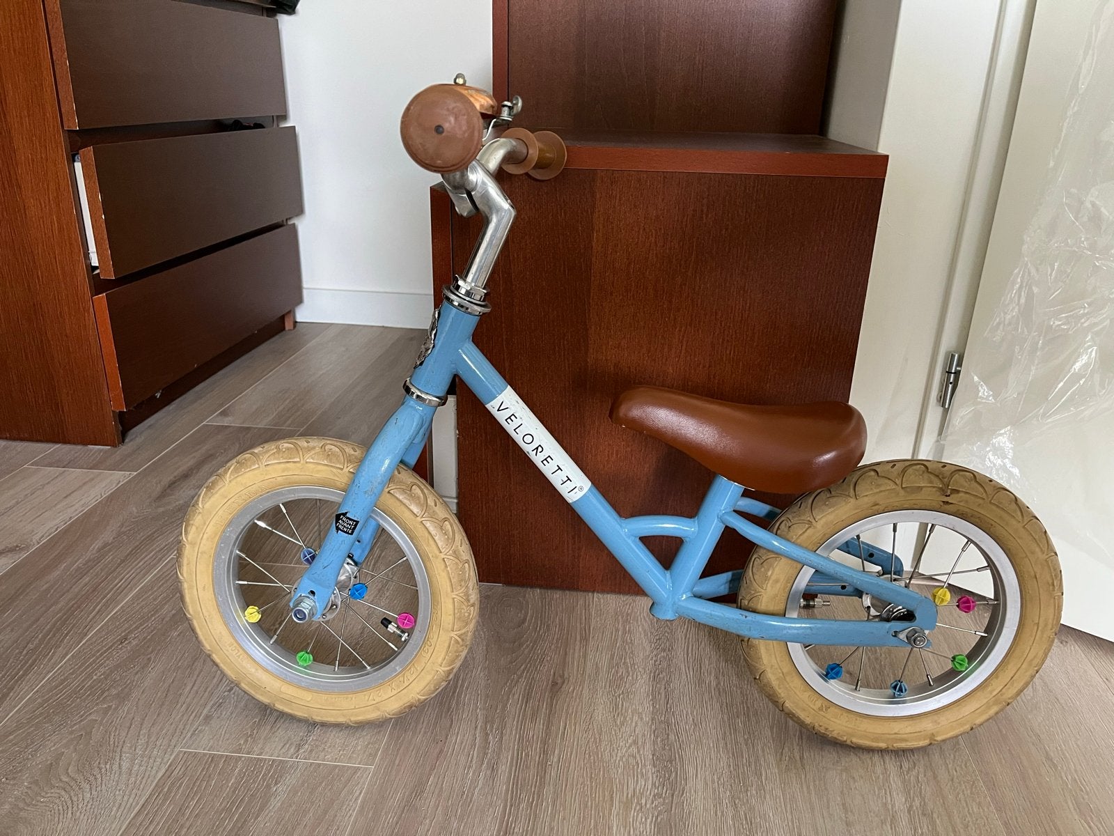 Veloretti loopfiets 12,5 inch inclusief standaard, Fietsen en Brommers, Ophalen, Gebruikt, Minder dan 16 inch