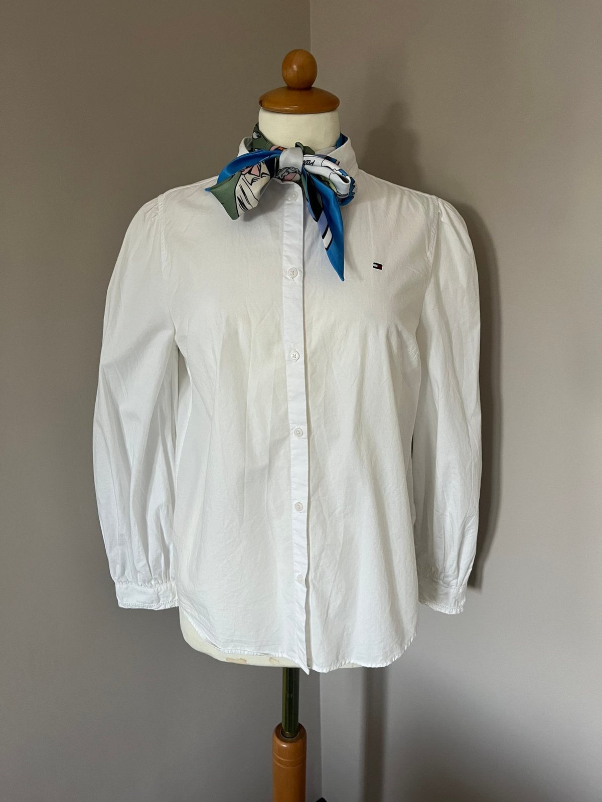 Tommy Hilfiger blouse wit 176, Ophalen of Verzenden, Zo goed als nieuw, Meisje, Overhemd of Blouse